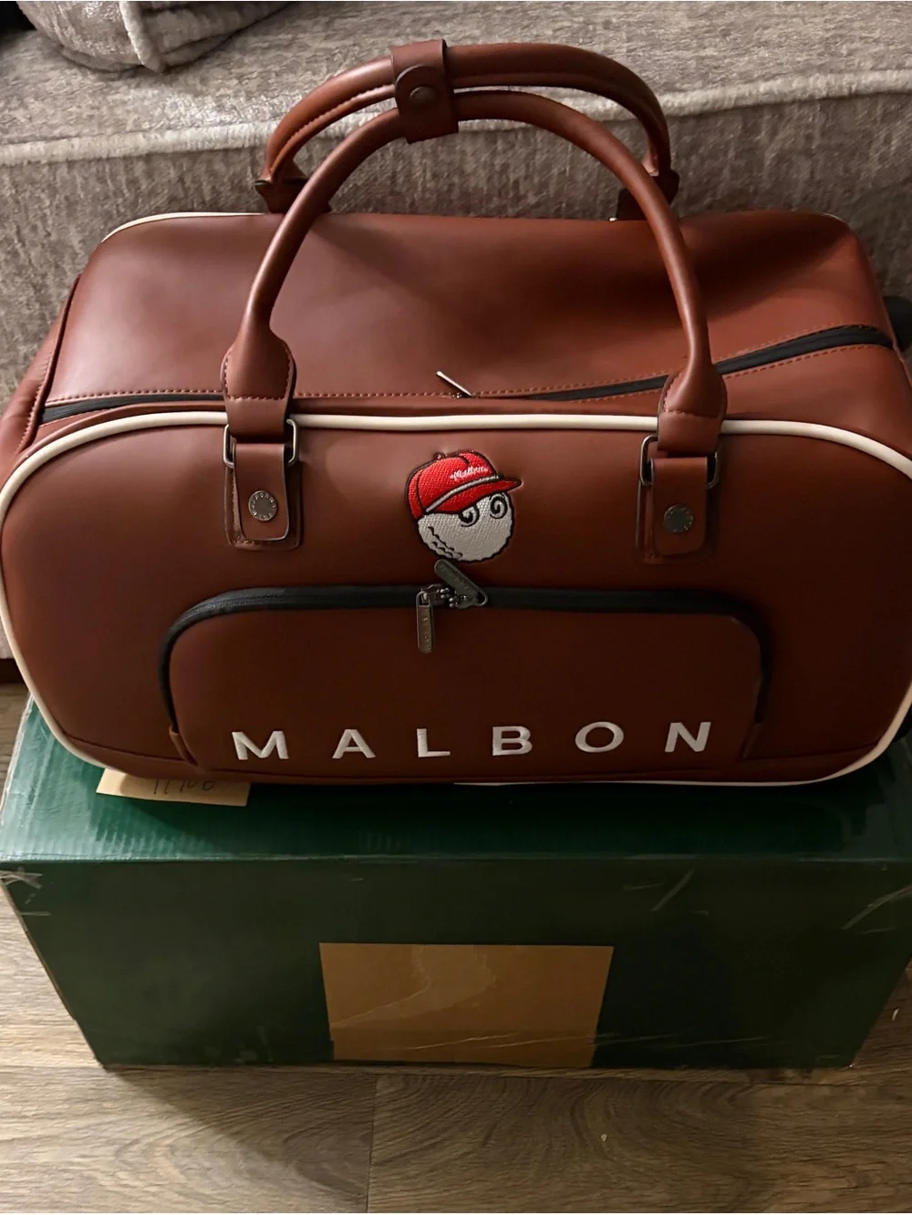 MALBON Boston Luggage Travel bag w/retractable handle, separate shoe compartment